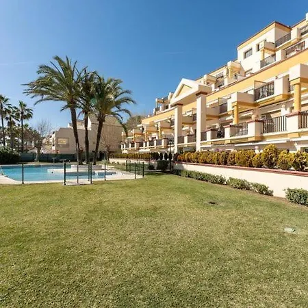 Charming Apartment For Coastal Adventures Appartamento Estepona