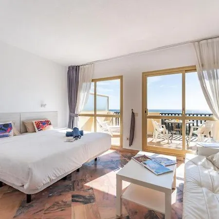 Charming Apartment For Coastal Adventures Appartamento Estepona